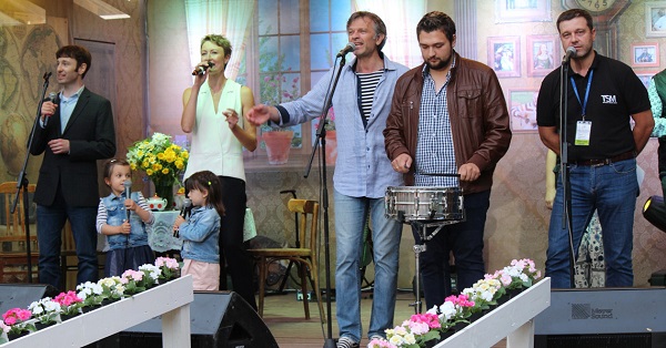 1500614699_u235 (1) (600x314, 96Kb)
