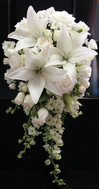 white-lilies-bouquet-wedding-17 (335x640, 95Kb)