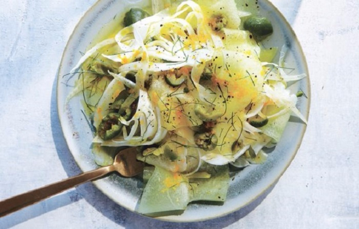 shaved-honeydew-fennel-and-olive-salad-940x600_1469527473-630x402 (699x446, 274Kb)