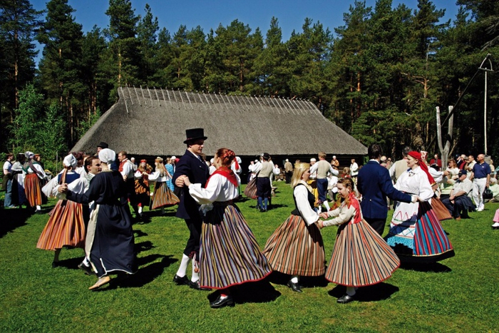 XcUMbCQyIVO8LatPcoiUQ (700x467, 472Kb)