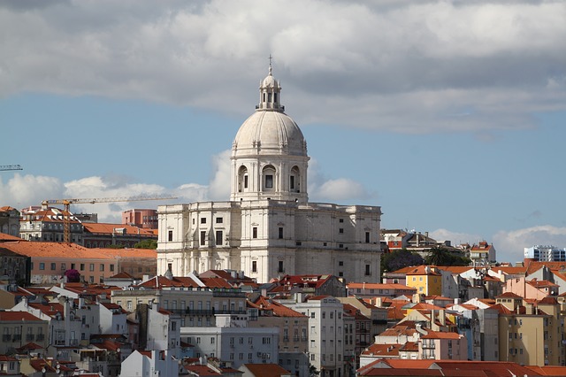 1503592648_lisbon-2403230_640 (640x426, 77Kb)