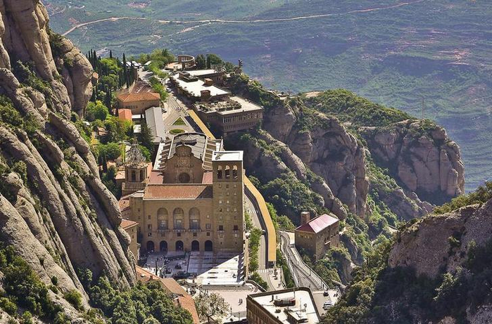 montserrat (700x461, 418Kb)
