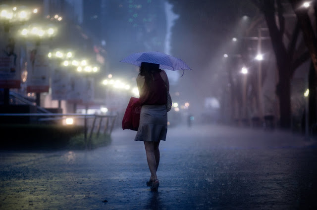 441braving_the_night_rain (640x425, 42Kb)