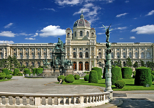 Kunsthistorisches-Museum (910x726, 156Kb)