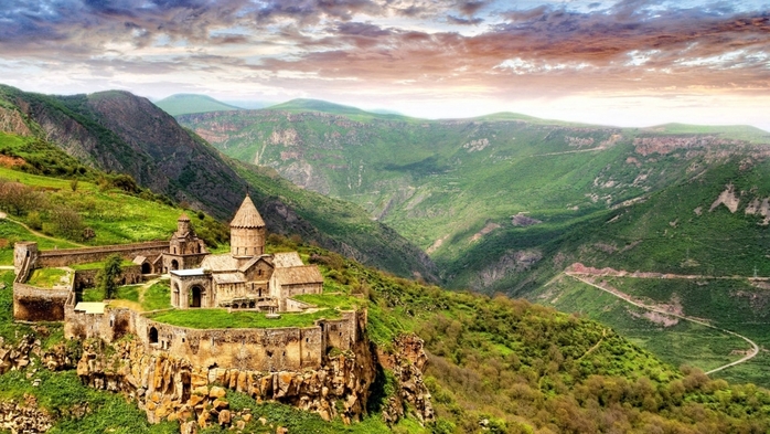 6273126_803037armeniacastleschurchesmountainsnaturesightseeing (700x393, 267Kb)
