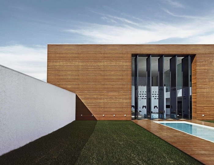 Необычный дом в Бразилии ломает архитектурные стереотипы