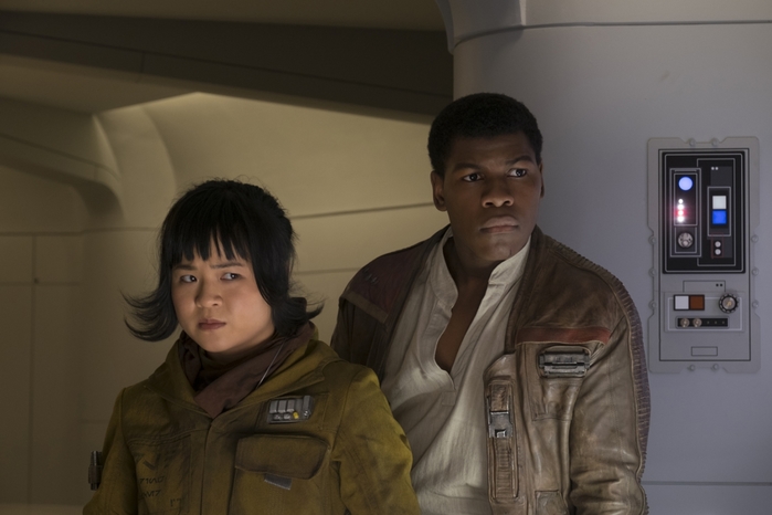 2553886_starwarsthelastjedikellymarietranjohnboyega (700x466, 159Kb)