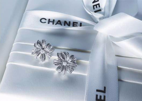 the-Chanel-Camelia-Brode-Holiday-2011-Collection (470x334, 122Kb)