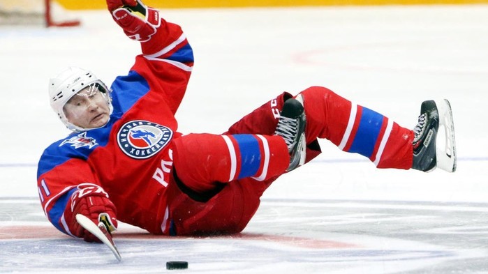 Putin_Hockey (700x393, 60Kb)