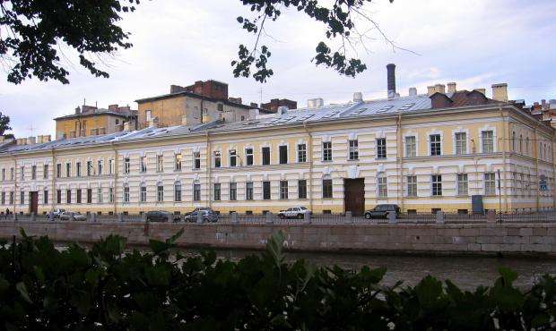 5685413_photo_4445300_jpgKompleks_postroek_Glavnogo_dvorcovogo_ypravleniya___Prachechnii_dvor__nachalo (620x370, 40Kb)