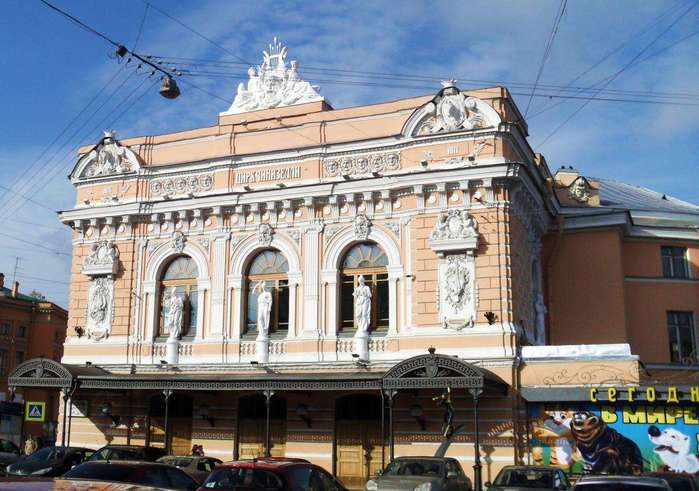 5685413_photo_270276901_jpgCirk_Chinizelli__Bolshoi_SanktPeterbyrgskii_gosydarstvennii_cirk (700x491, 55Kb)