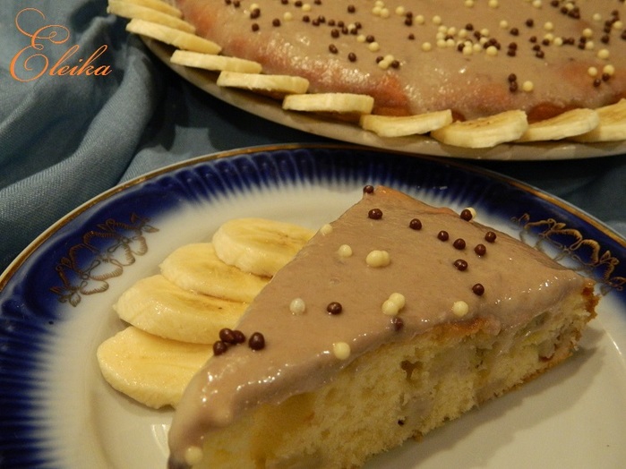 2835299_Bananovii_pirog_s_kremom (700x524, 111Kb)