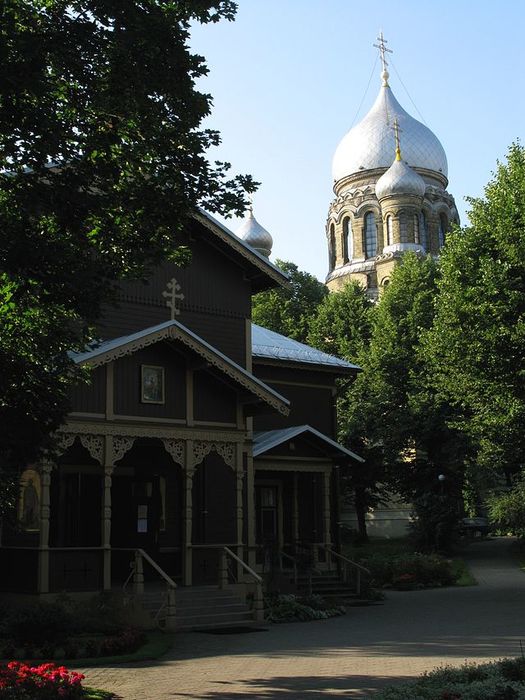 riga_monastery2 (775x960, 78Kb)