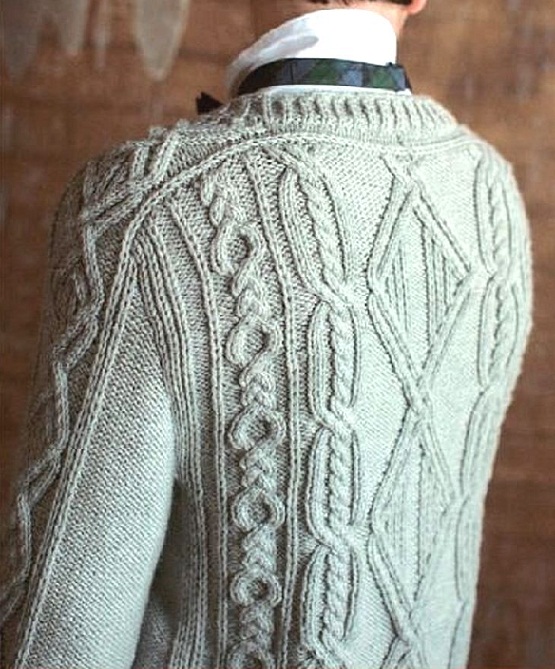 Мужской свитер аранами