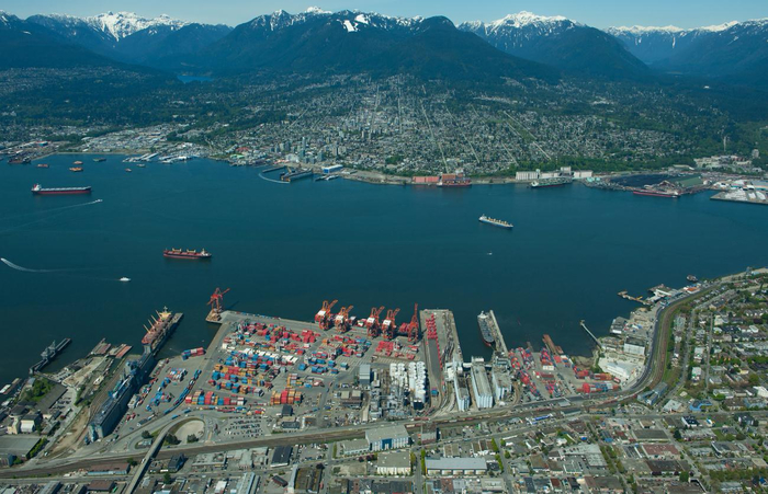 Port-Metro-Vancouvers-2012-Results-Show-Continuous-Growth- (700x451, 376Kb)