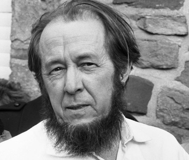 2 Aleksandr-Solzhenitsyn.-1974 (618x525, 110Kb)