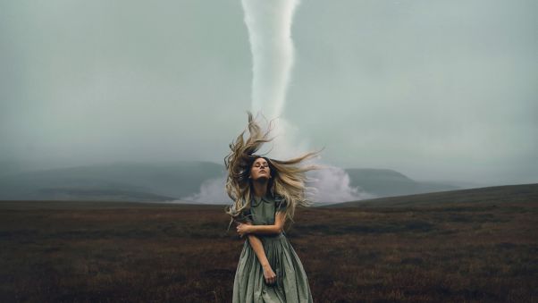 girl-tornado-photography (602x339, 16Kb)