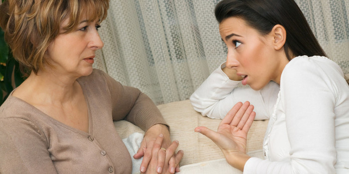 20171402270906Mother-in-law crticize daughter-in-law (700x350, 68Kb)