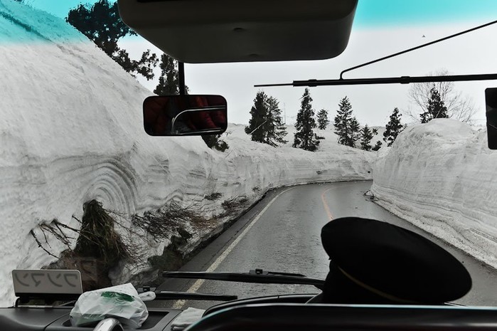 Путешествие в долину снега в Японии