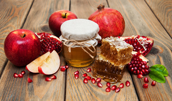 Honey_Apples_Pomegranate_Wood_planks_Jar_Grain_540441_600x353 (600x353, 85Kb)