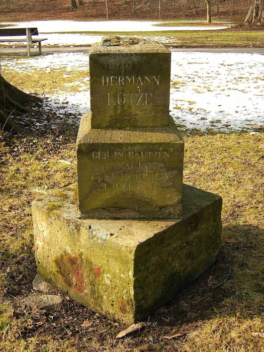 Göttingen-Grave.of.Hermann.Lotze (525x700, 573Kb)