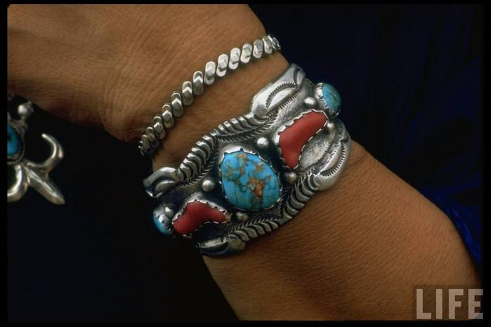 36057253_1228092603_Navajo_turquoise_jewelry_8 (699x466, 150Kb)