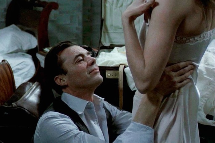 12 скандальных эротических сцен в кино