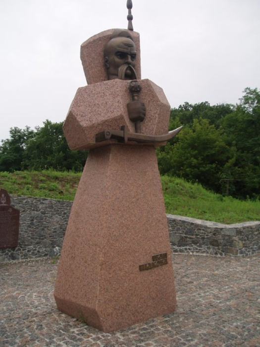 1578Pamyatnyk_Pidkovi_na_tarasoviy_hori_800 (525x700, 299Kb)
