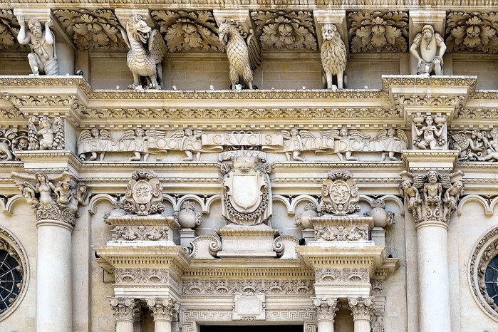 015 - Detail of the Basilica of Santa Croce, Lecce (900x666, 139Kb)