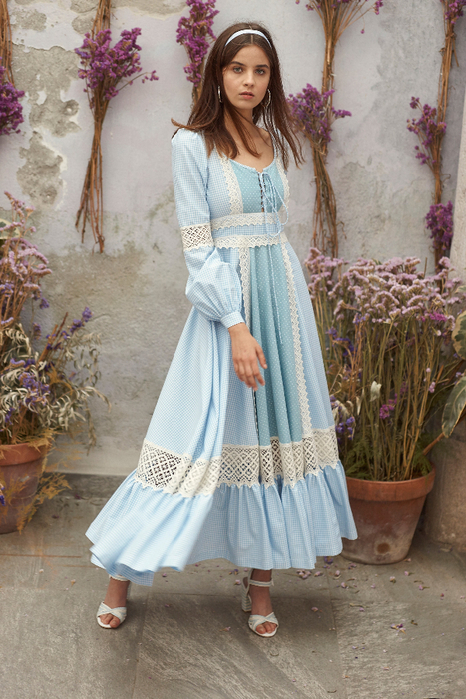 00001-Luisa-Beccaria-Vogue-Resort-pr (466x700, 439Kb)