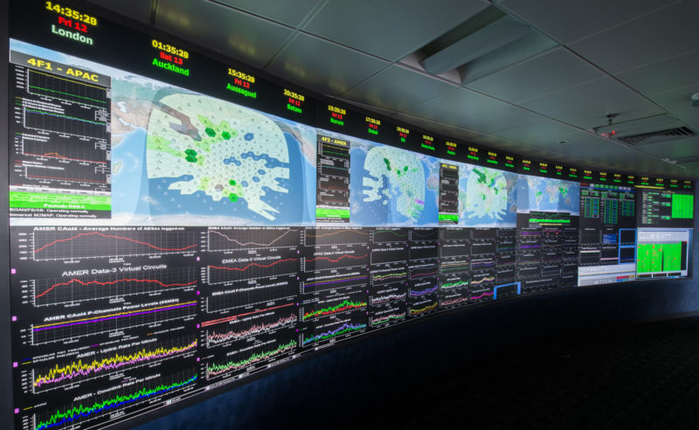 Inmarsat-Network Ops Centre (700x430, 341Kb)