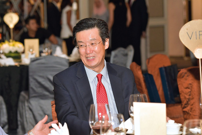 Japan's Ambassador to Singapore Kenji Shinoda (700x466, 291Kb)
