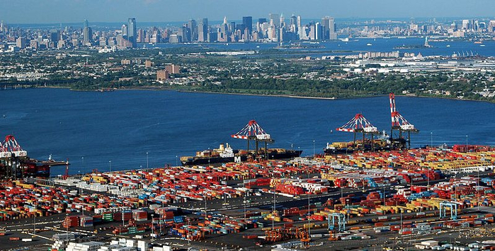 New_York_port6_799_406_84_c1 (700x355, 381Kb)