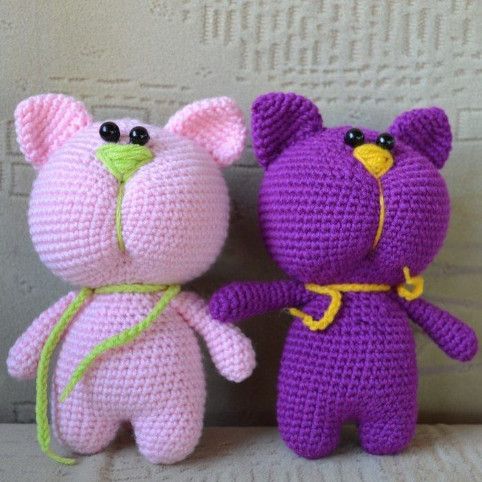 vyazanye-kotiki-amigurumi-kryuchkom (700x700, 88Kb)