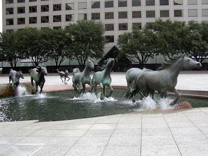 Sculptures01 (700x525, 89Kb)