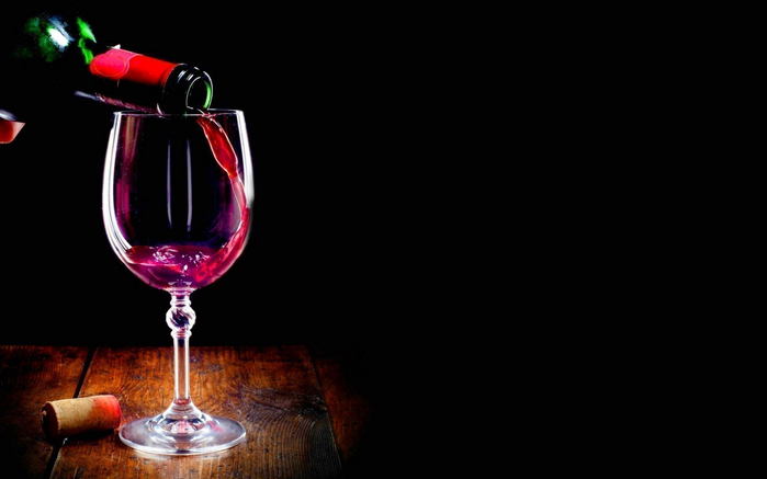 glass of red wine wide high definition wallpaper (700x437, 117Kb)