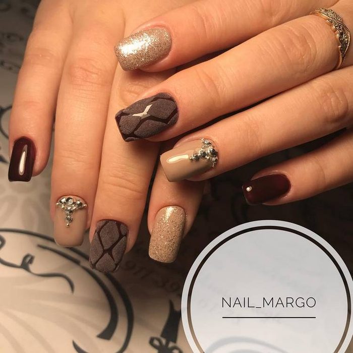 JamAdvice_com_ua_fall-nail-art-short-nails-crystals-01 (700x700, 353Kb)