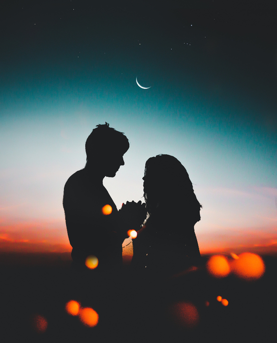 couple-silhouettes-night (566x700, 294Kb)