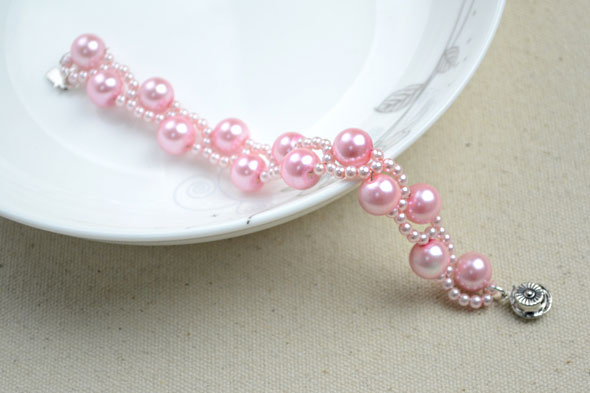 6226115_136517705_6226115_beadspink1 (590x393, 37Kb)