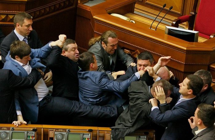 rada-ukraina-parlament-68398663 (700x455, 75Kb)