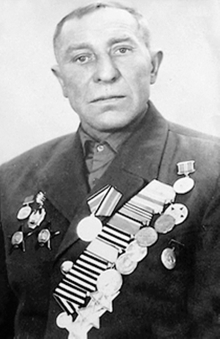 Gorshkov_Pvl_Ill_pkos (455x700, 132Kb)