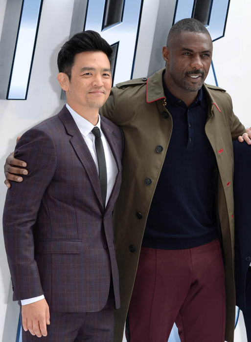 idris-john-cho-13jul16-07 (513x700, 273Kb)