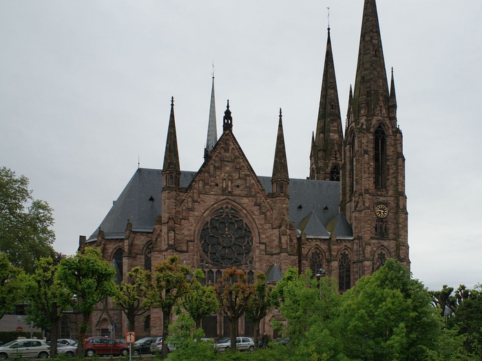 5229398_1280pxLateral_view_of_Eglise_SaintPaul_de_Strasbourg2_orig_colors (700x525, 242Kb)