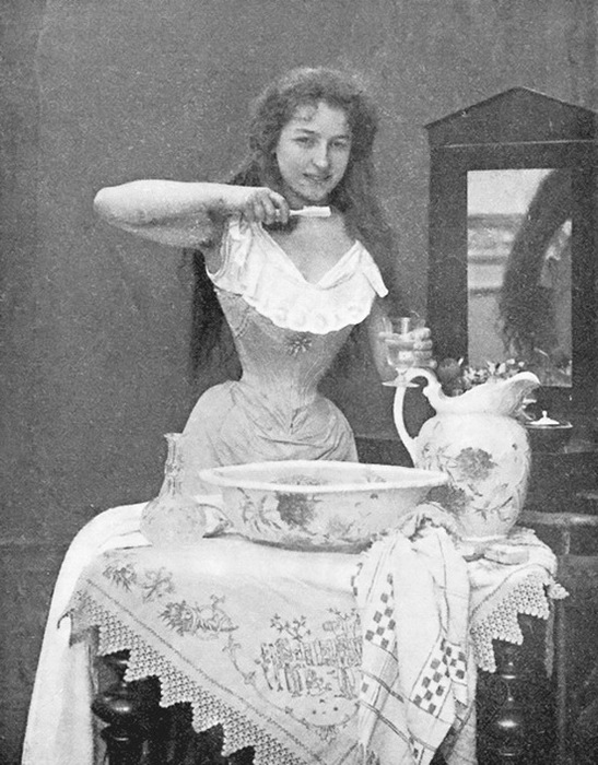 An Edwardian lady (547x700, 135Kb)