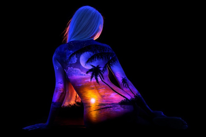 3906024_bodyscapesjohnpoppleton08sandrastropicalparadise (700x465, 43Kb)