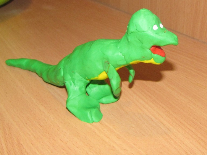 Коля любит лепить динозавров из пластилина расставить. Лепка динозавров. Динозавр пластилин. Динозавр из пластилина для детей. Слепить динозавра.
