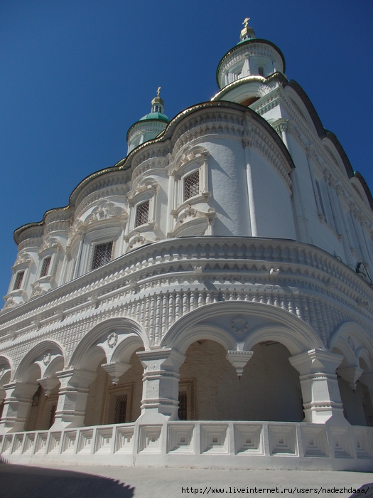 Астраханский Успенский собор сверху