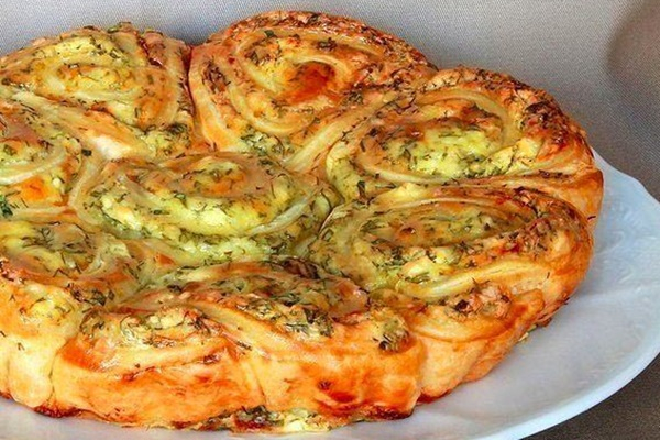 Zakusochnyiy-pirog-s-bryinzoy (600x400, 311Kb)