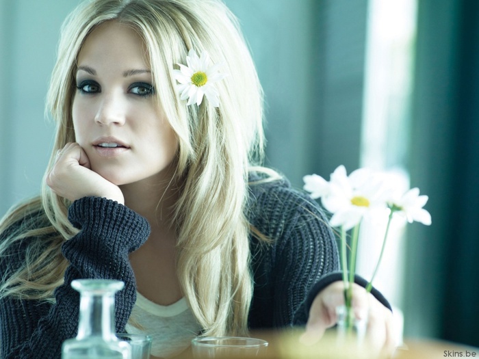 6128354_carrieunderwood1024x76836608 (700x525, 111Kb)