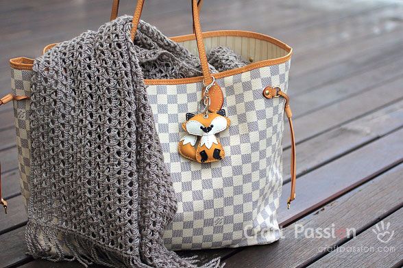 fox-leather-bag-charm (588x392, 275Kb)